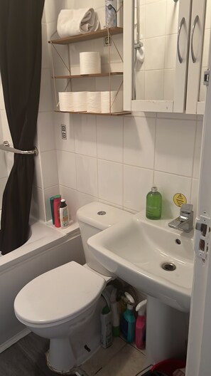 Angel Studio 1 | Bathroom - BRENDA'S APART HOTEL LONDON (London)