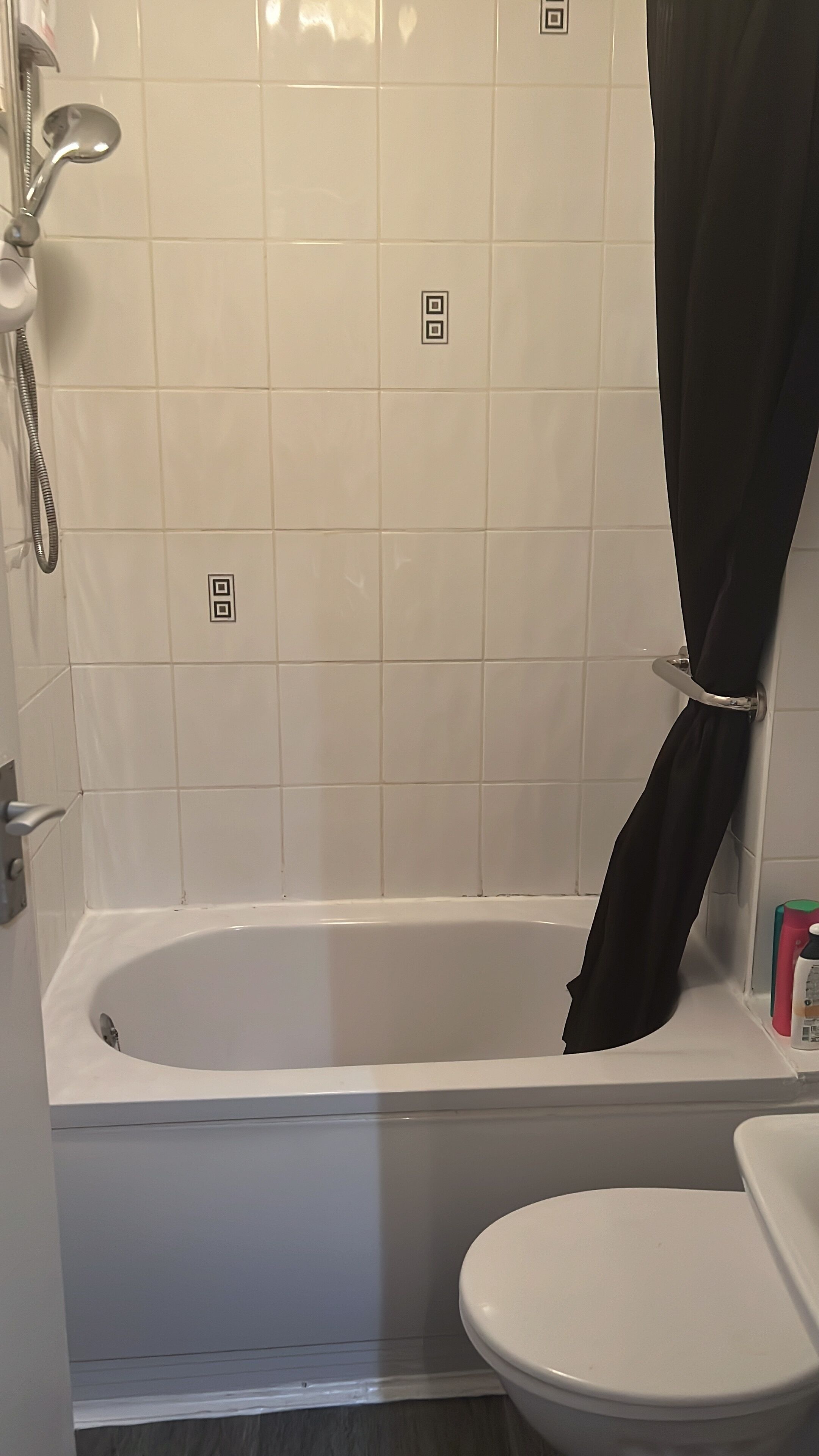 Angel Studio 1 | Bathroom
