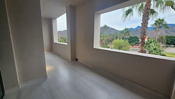Habitación doble superior, 2 camas Queen size | Terraza o patio