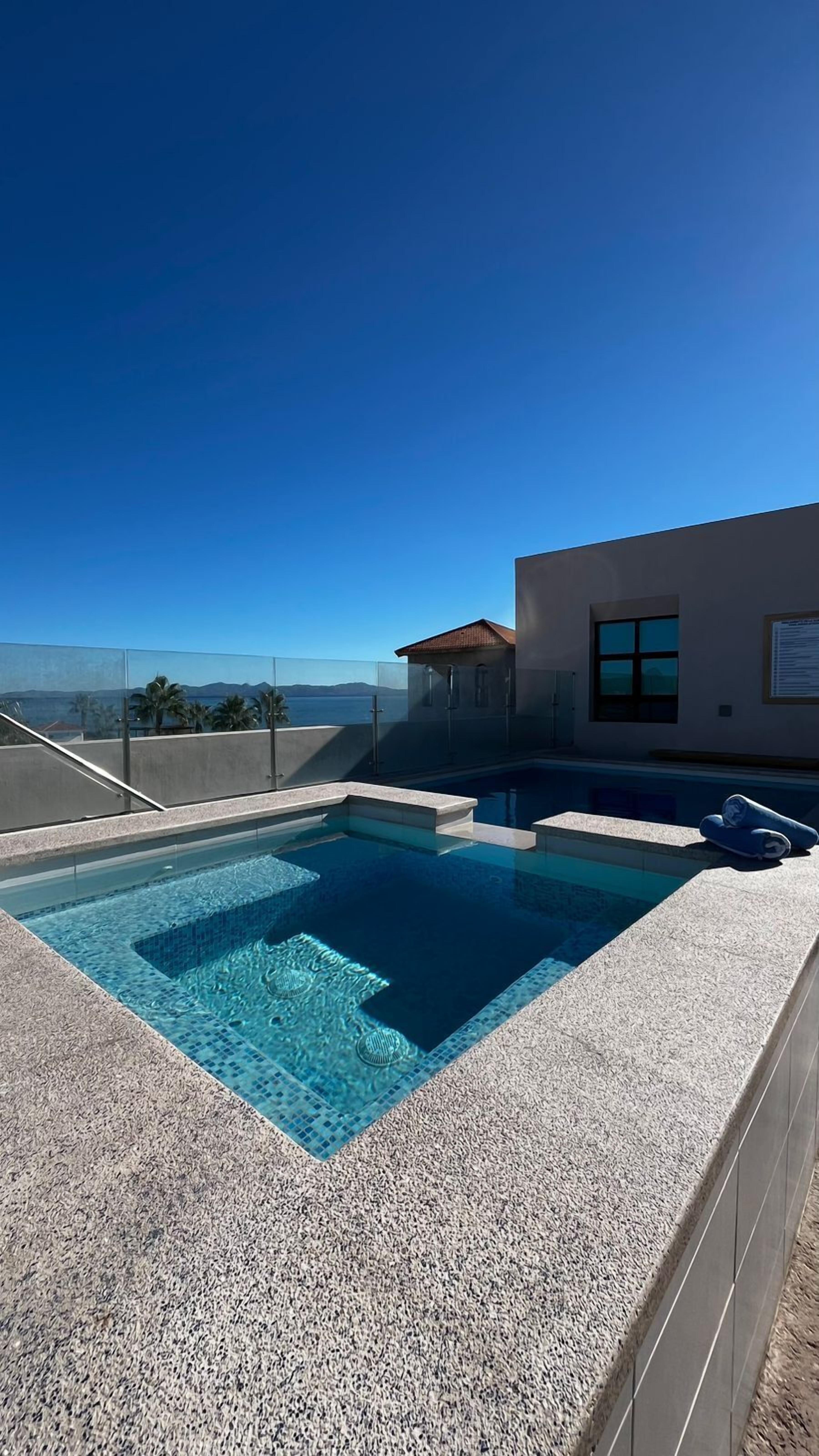 Alberca al aire libre 