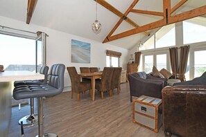 Interior - Spindrifter (Chathill)