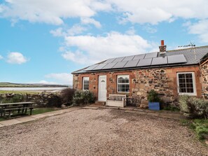 Cottage - Kittiwake Cottage, Budle Bay (Bamburgh)