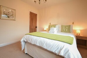 3 habitaciones, decoración personalizada y muebles diferentes