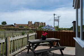 Property grounds - Castle View (Bamburgh)