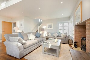 Interior - The Beach Hut (Chathill)