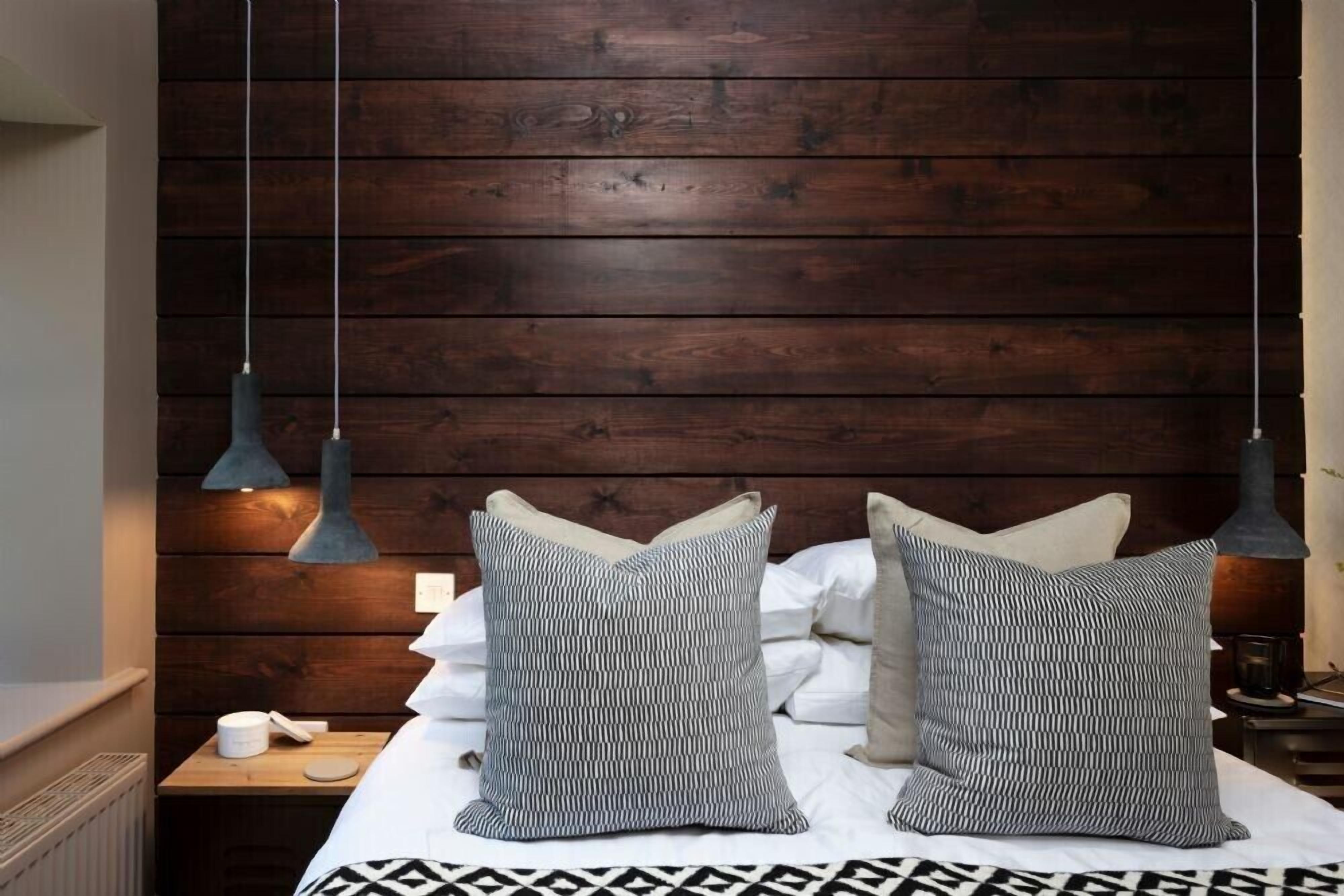 3 عدّة غرف نوم وبديكورات فريدة لكل غرفة وطراز فريد لكل وحدة