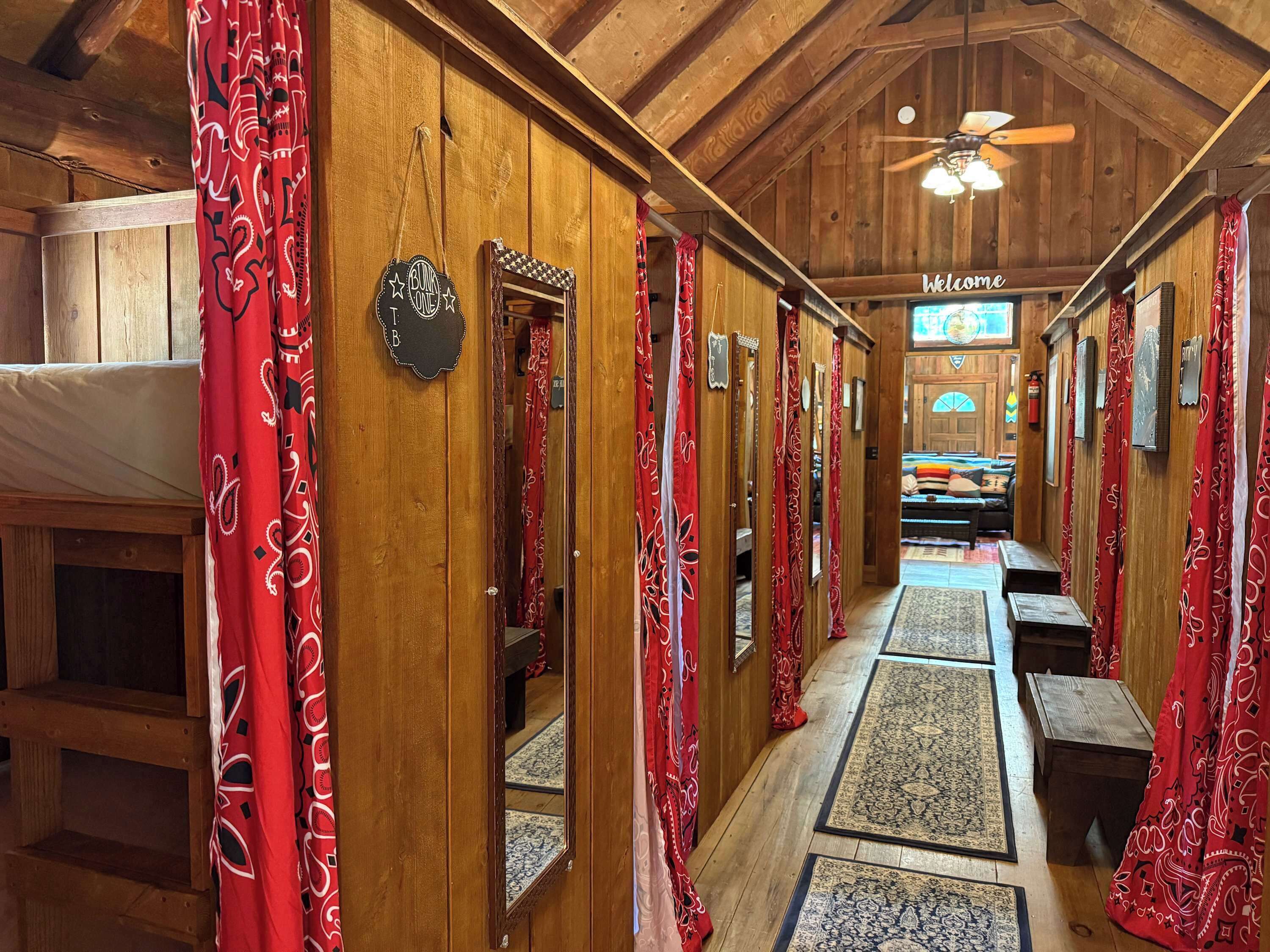 8 makuuhuonetta, Wi-Fi