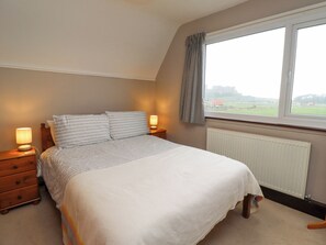 Cottage | 4 bedrooms, individually decorated, individually furnished, free WiFi - Whitestacks (Bamburgh)