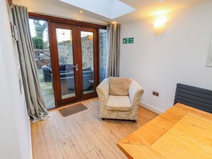 Mökki | Oleskelualue | DVD-soitin