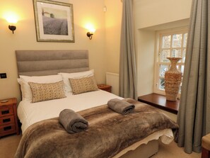 2 habitaciones, decoración personalizada y muebles diferentes