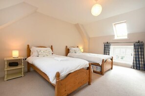 3 Schlafzimmer, individuell dekoriert, individuell eingerichtet