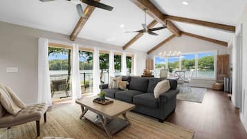 TV connectée, cheminée