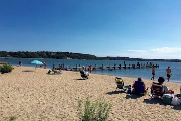 Sun loungers, beach towels