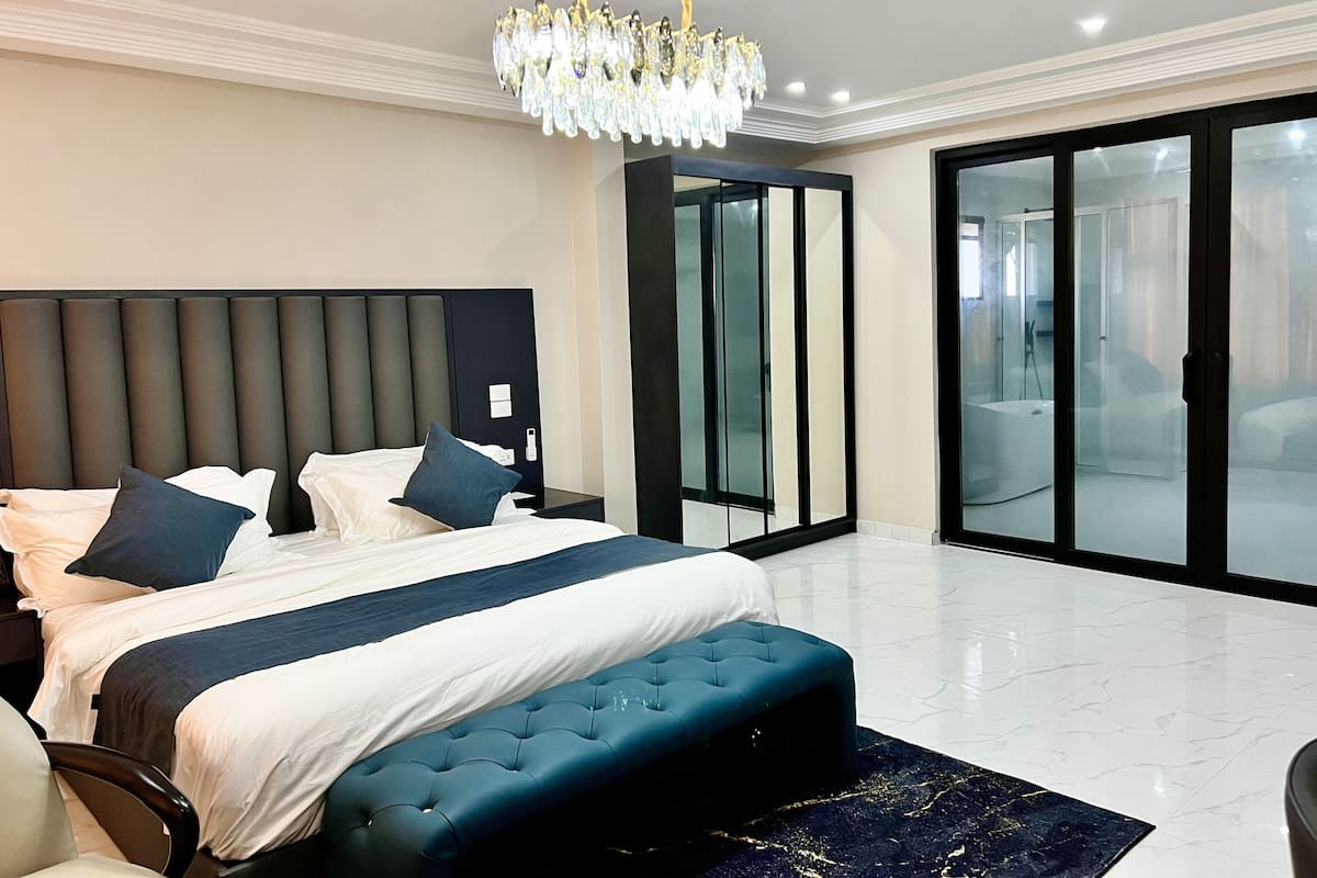 Executive Premium Apartment Suite. | 1 camera, biancheria da letto di alta qualità, copriletto in piuma