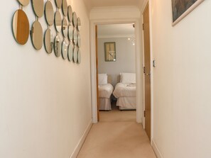 Cottage | Individually decorated, individually furnished, free WiFi