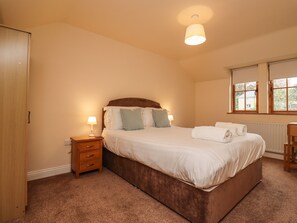 Cottage | 3 bedrooms, individually decorated, individually furnished, free WiFi