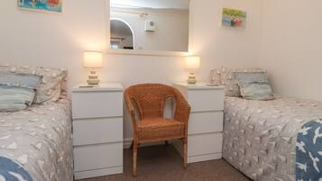 Cottage | 1 bedroom, individually decorated, individually furnished, free WiFi