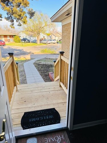 Fully Equipped Studio - 5 mins from the Fort-Sill Military base, and Walmart.