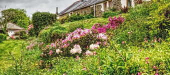 Idyllic Country Location for couples, central, peaceful, 5 mins from shops, WIFI