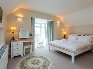 Chaumière | 3 chambres, décor unique, ameublement unique, accès au Wi-Fi (inclus)
