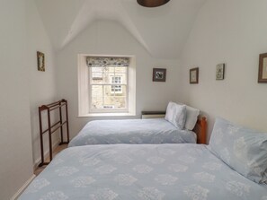 Cottage | Individually decorated, individually furnished, free WiFi