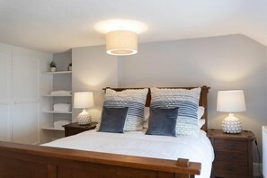 2 bedrooms, individually decorated, individually furnished, free WiFi
