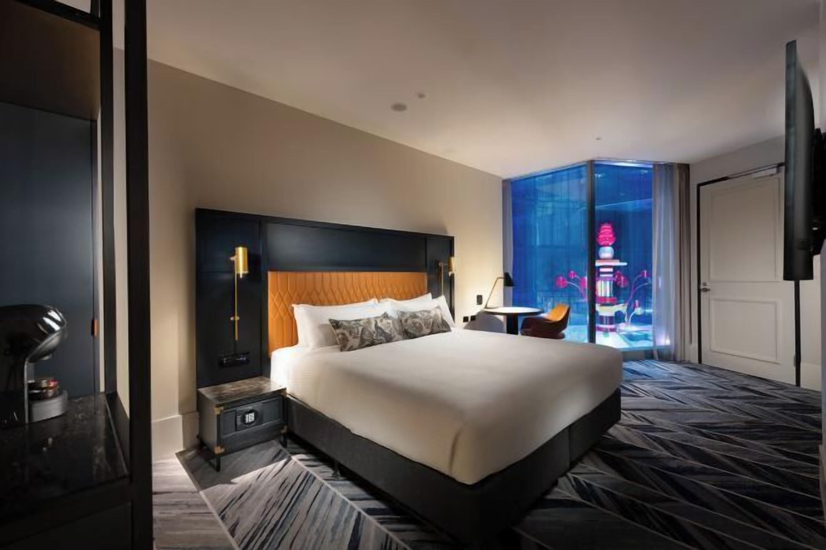 Down comforters, in-room safe, individually furnished, desk