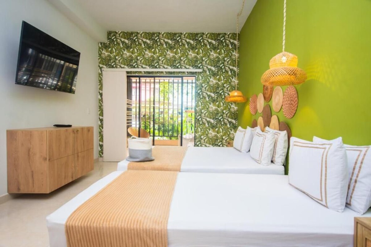 Minibar, bureau, Wi-Fi gratuit, ameublement personnalisé