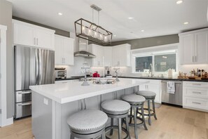 Fridge, microwave, oven, stovetop - Ocean view, Brand new 3000 sq-ft modern home (Aptos)