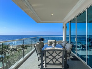 Outdoor dining - Luxury-LasOlasCondo-3BR-2kSqft-4thFloor-Rosarito (Rosarito)