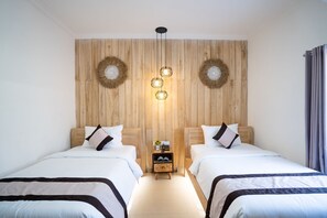 Desk, free WiFi, bed sheets