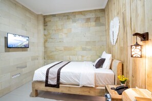 Desk, free WiFi, bed sheets