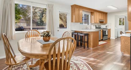 Ski Resort Comfy Vacation Home Minutes from Top Ski Resorts in Utah