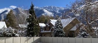 Ski Resort Comfy Vacation Home Minutes from Top Ski Resorts in Utah