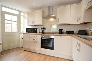 Lavavajillas, utensilios de cocina