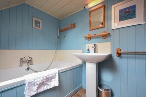 Shower - Sandpiper Cottage (Alnwick)