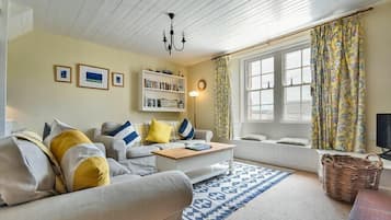 3 bedrooms, individually decorated, individually furnished, free WiFi