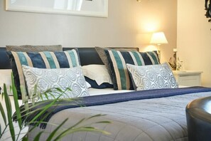 3 chambres, décor unique, ameublement unique, accès au Wi-Fi (inclus)
