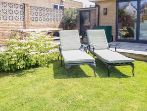 Cottage | Property grounds - Willow (Chathill)