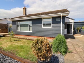 Cottage | Exterior - Willow (Chathill)