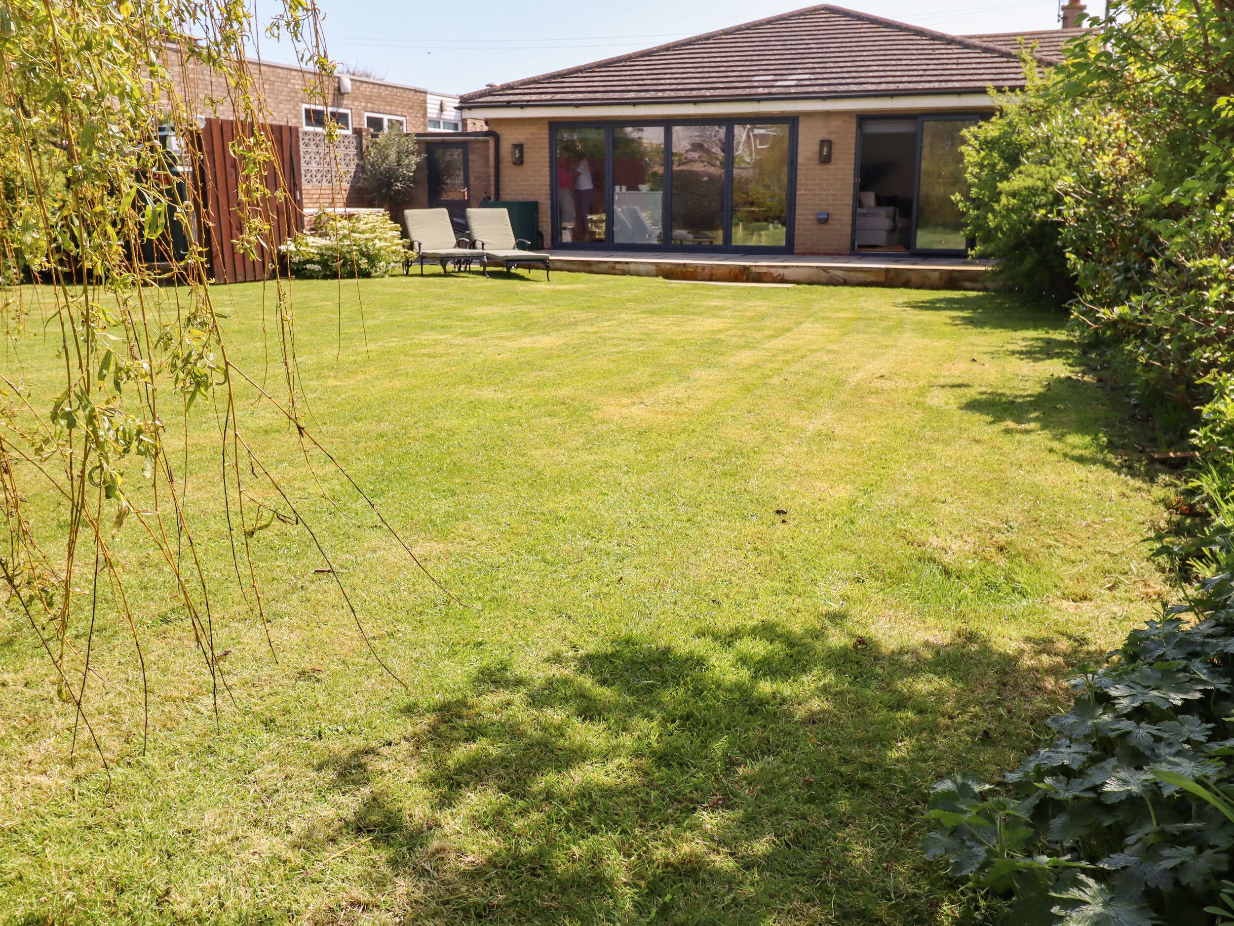 Cottage | Property grounds