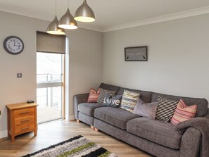 Living area - Puffin View (Seahouses)