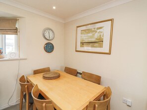 Cottage | Dining - Dunes Cottage (Chathill)