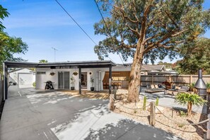 Terrace/patio - Beautifully presented home that sleeps ten people (Ocean Grove)