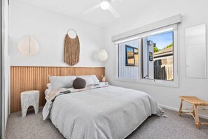 4 عدّة غرف نوم ومكتب ومكواة/لوح كي وواي فاي مجانًا