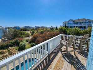 Property grounds - Beach Break - See the Sun Rise over the Ocean from this 5 BR Semi-Oceanfront home w/Private Pool (Duck)