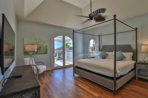 4 chambres, fer et planche à repasser, Wi-Fi gratuit, draps fournis