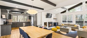 Stratton Mountain Getaway: 30% Off Ski Chalet w/Hot Tub, Firepit, & Pond Views