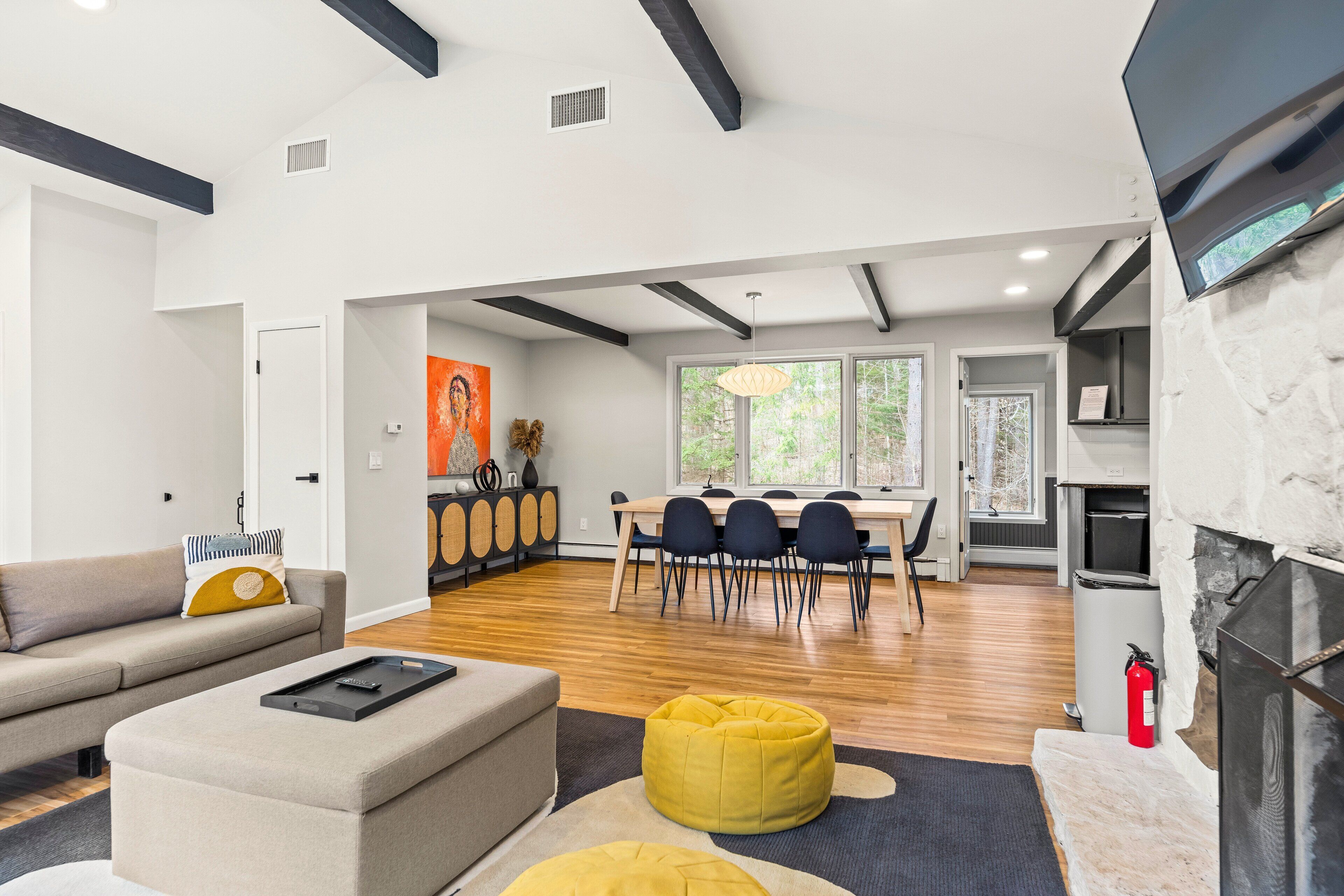 Smart TV, fireplace, offices