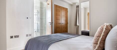 2 camere, ferro/asse da stiro, Wi-Fi, lenzuola